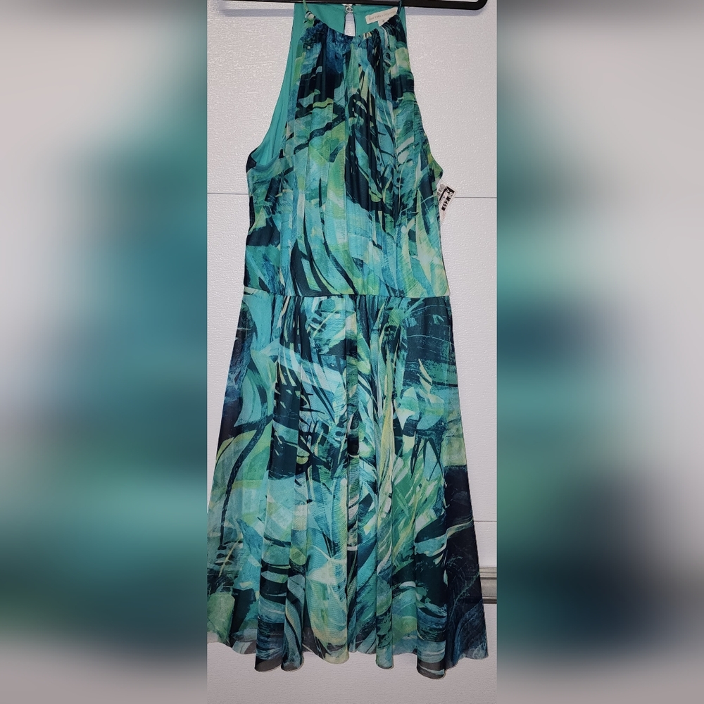 Halter neck sundress.